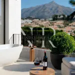Newly built villa in Los Naranjos Hill Club for sale 11