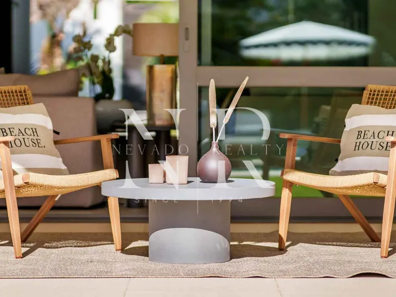 Completely renovated villa in Urbanisation La Cerquilla for sale