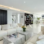 Frontline golf villa in Los Naranjos for sale 6