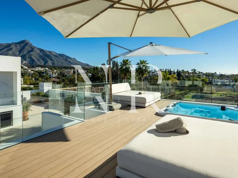 Frontline golf villa in Las Brisas with panoramic views for sale