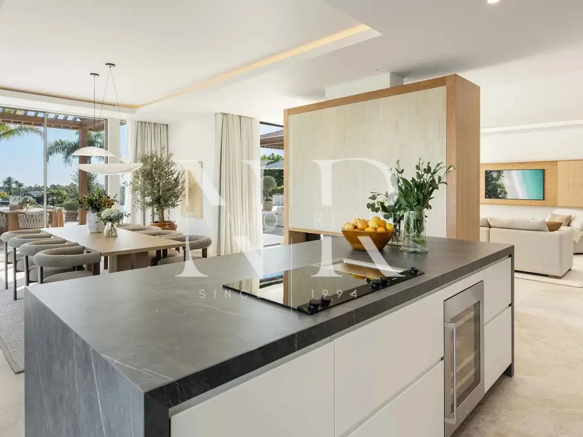 Frontline golf villa in Las Brisas with panoramic views for sale