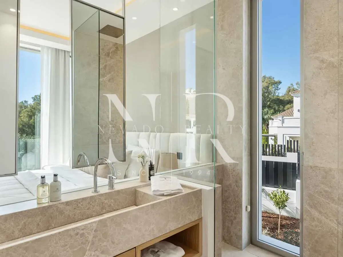 Frontline golf villa in Las Brisas with panoramic views for sale