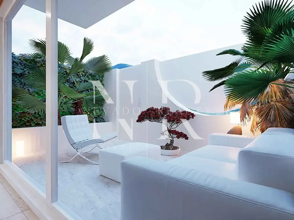 Townhouse in Urbanization Altos del Rodeo to reform for sale