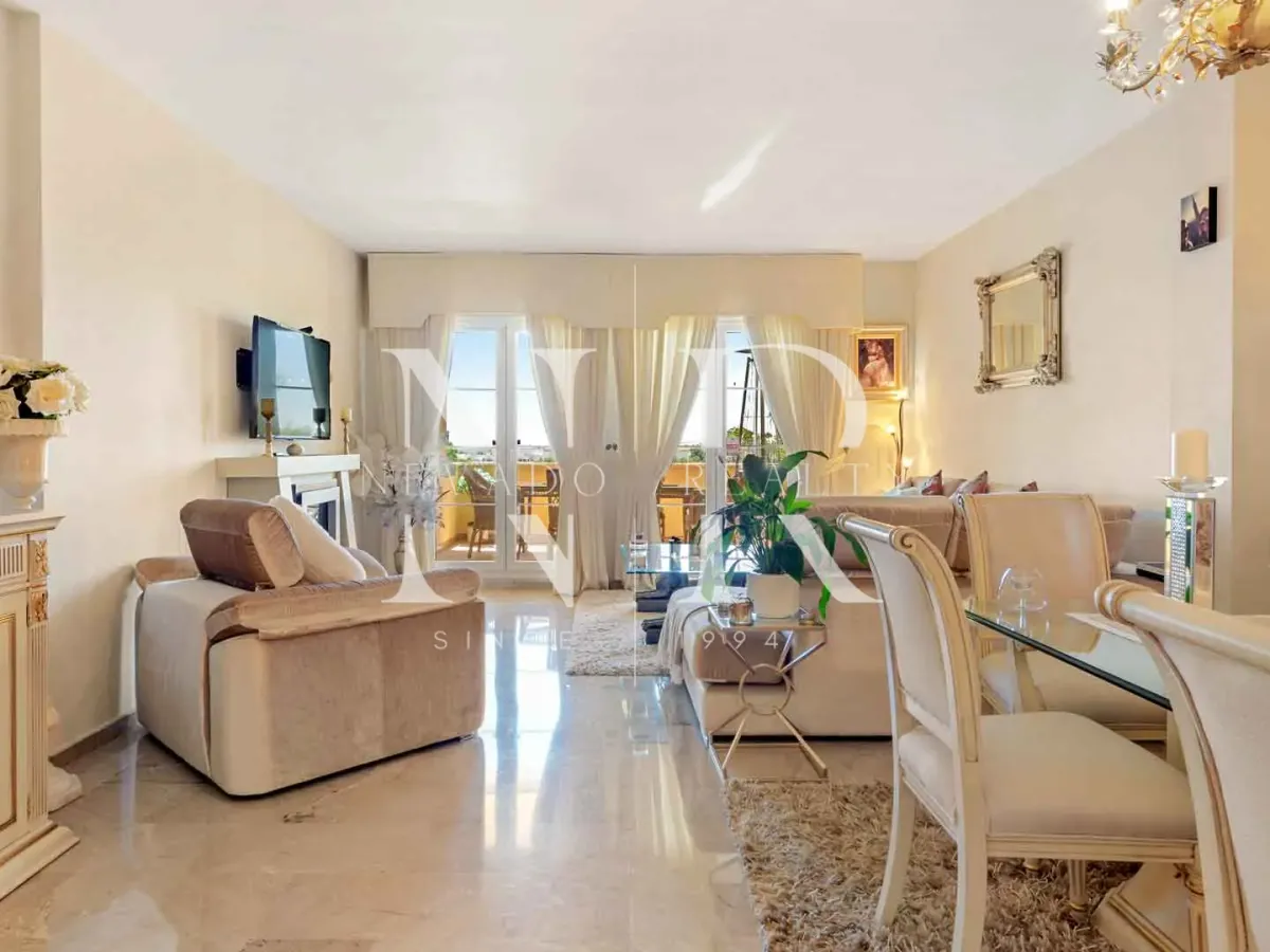 Flat in Urbanisation Cumbres del Rodeo with sea views for sale