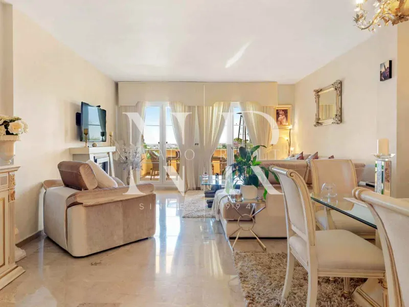 Flat in Urbanisation Cumbres del Rodeo with sea views for sale