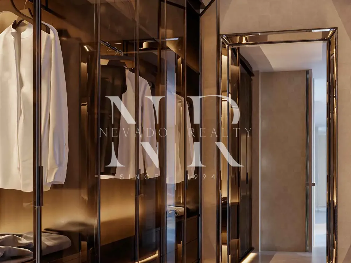 Villa in Nueva Andalucía under construction in closed urbanization for sale