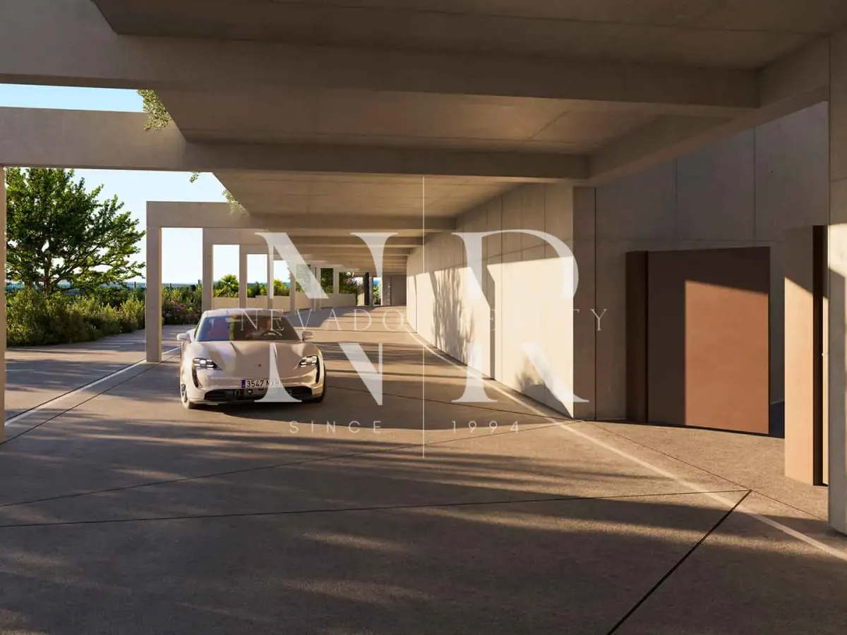 Villa in Nueva Andalucía under construction in closed urbanization for sale