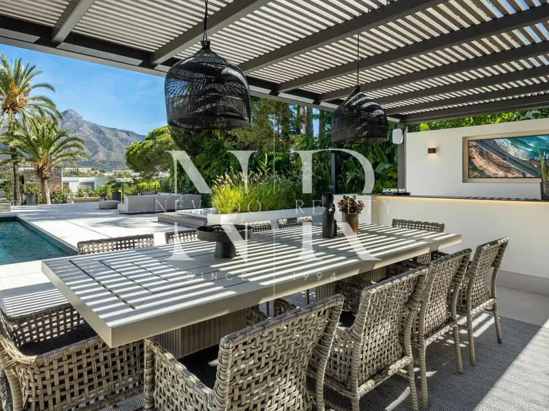 Villa in Nueva Andalucia in Las Brisas Golf with panoramic views for sale