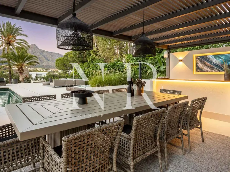 Villa in Nueva Andalucia in Las Brisas Golf with panoramic views for sale