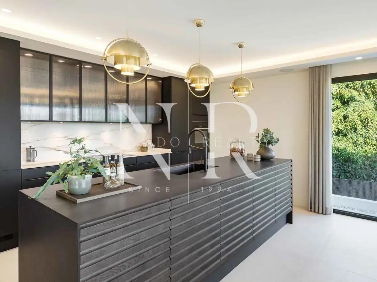 Villa in Nueva Andalucia in Las Brisas Golf with panoramic views for sale