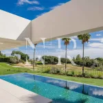 Villa for sale front line golf in Los Naranjos Golf Club 3