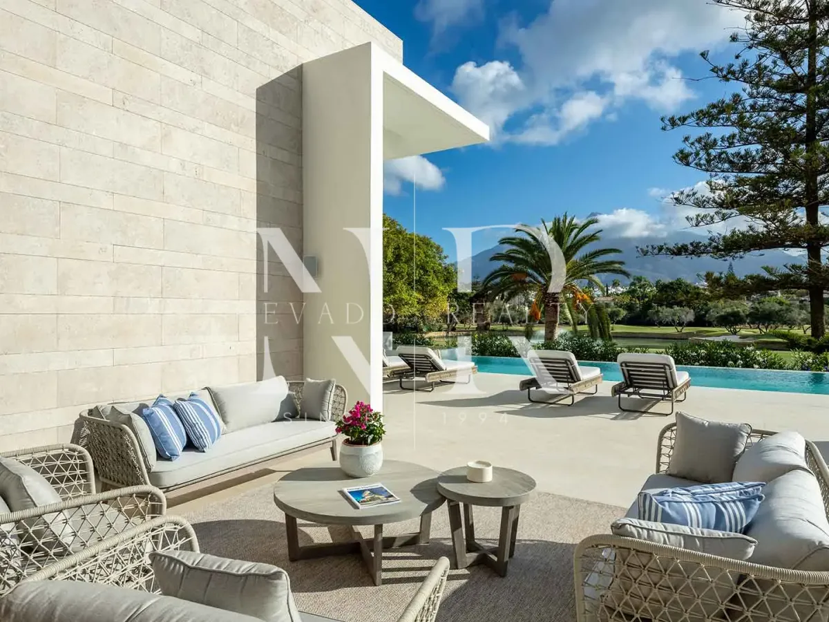 Frontline golf villa in Las Brisas Golf with panoramic views for sale