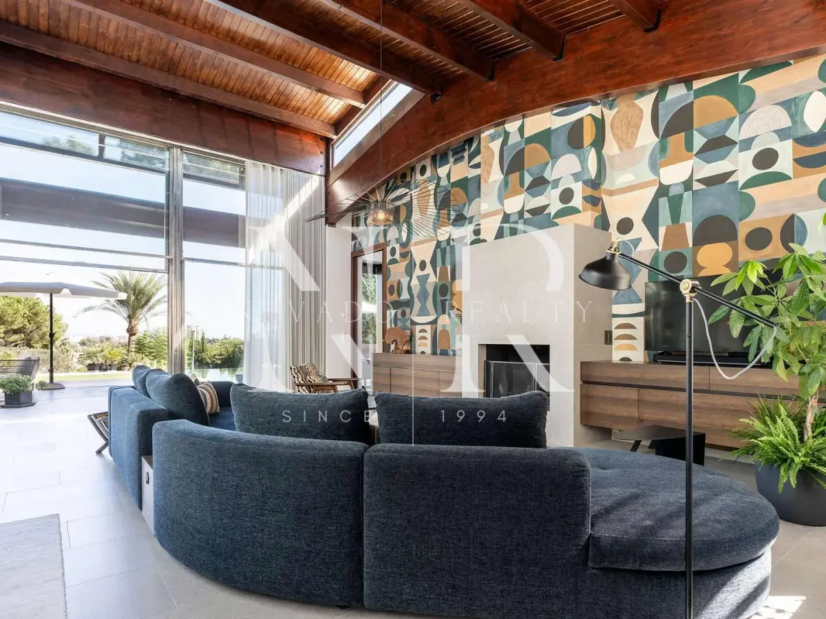 Balinese style villa in Las Brisas Golf with panoramic views for sale