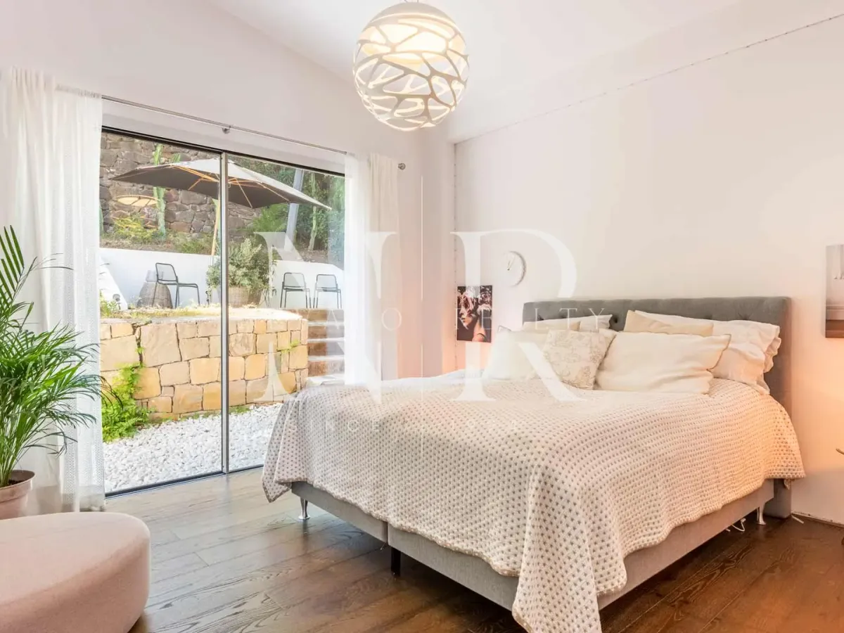 Balinese style villa in Las Brisas Golf with panoramic views for sale