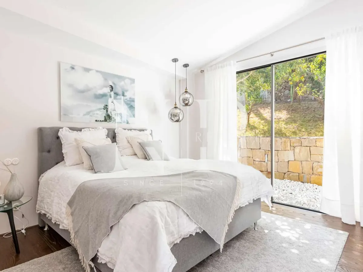 Balinese style villa in Las Brisas Golf with panoramic views for sale