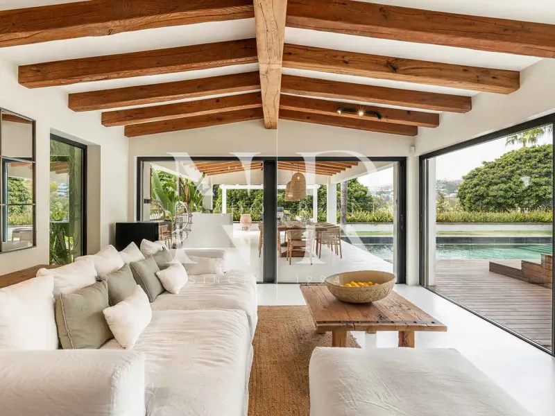 Front line Los Naranjos Golf villa with panoramic views for sale