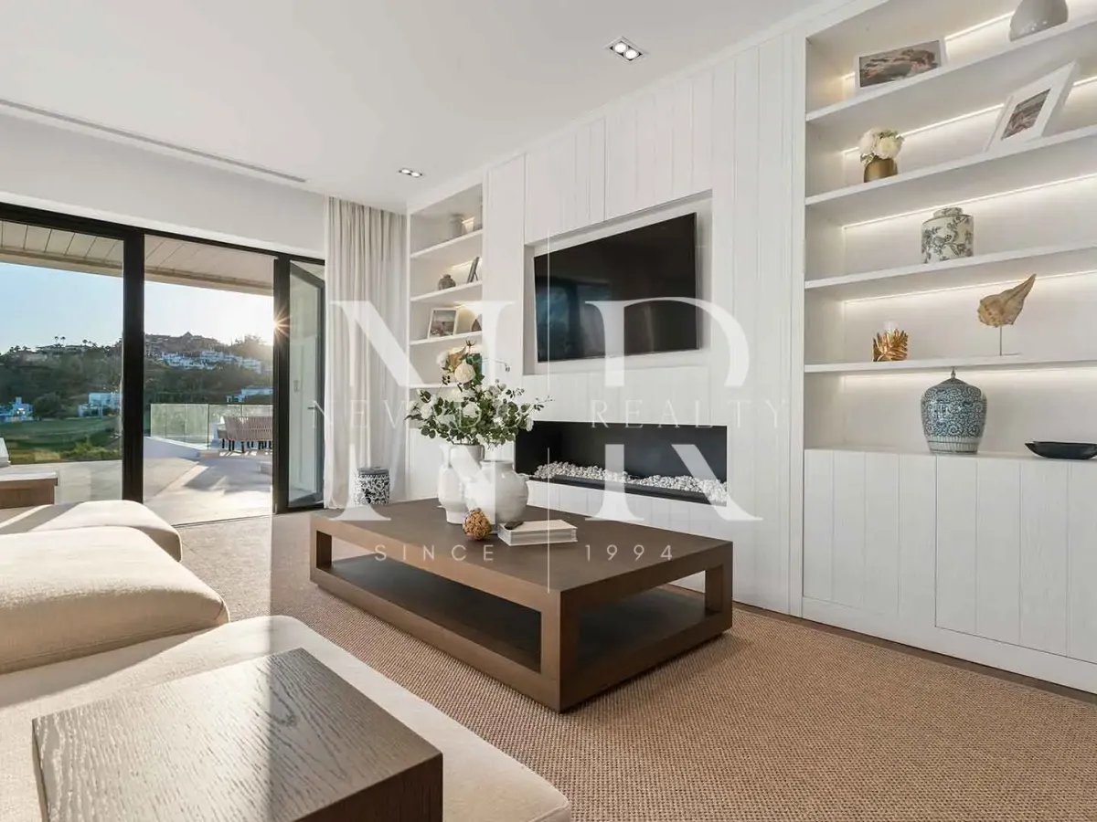 Frontline golf villa in Los Naranjos Golf Club for sale