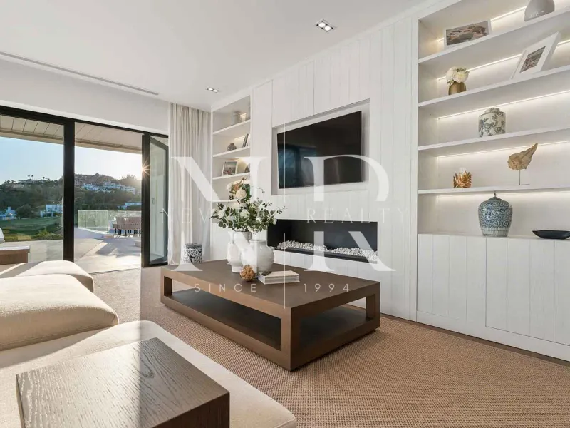 Frontline golf villa in Los Naranjos Golf Club for sale