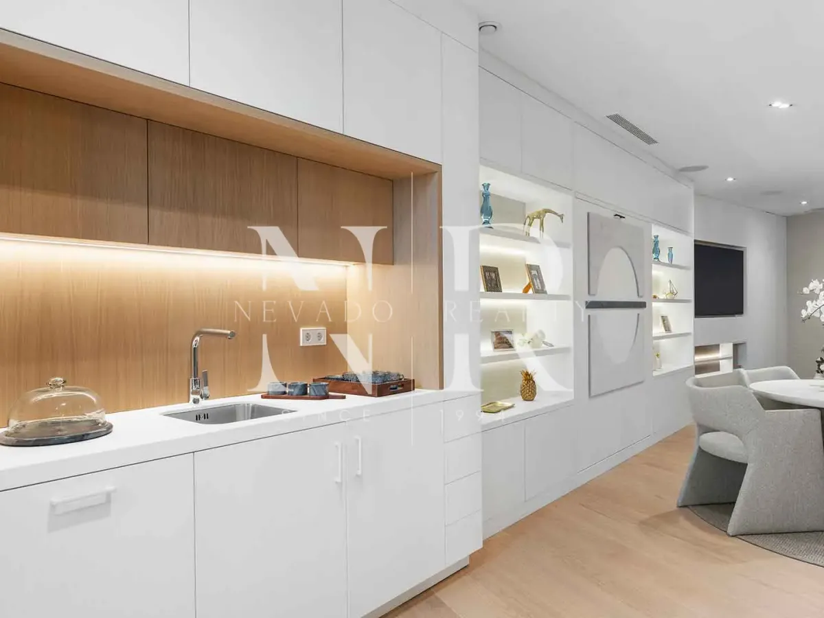 Frontline golf villa in Los Naranjos Golf Club for sale