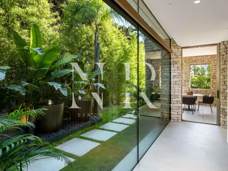 Unique design villa in Nueva Andalucia for sale