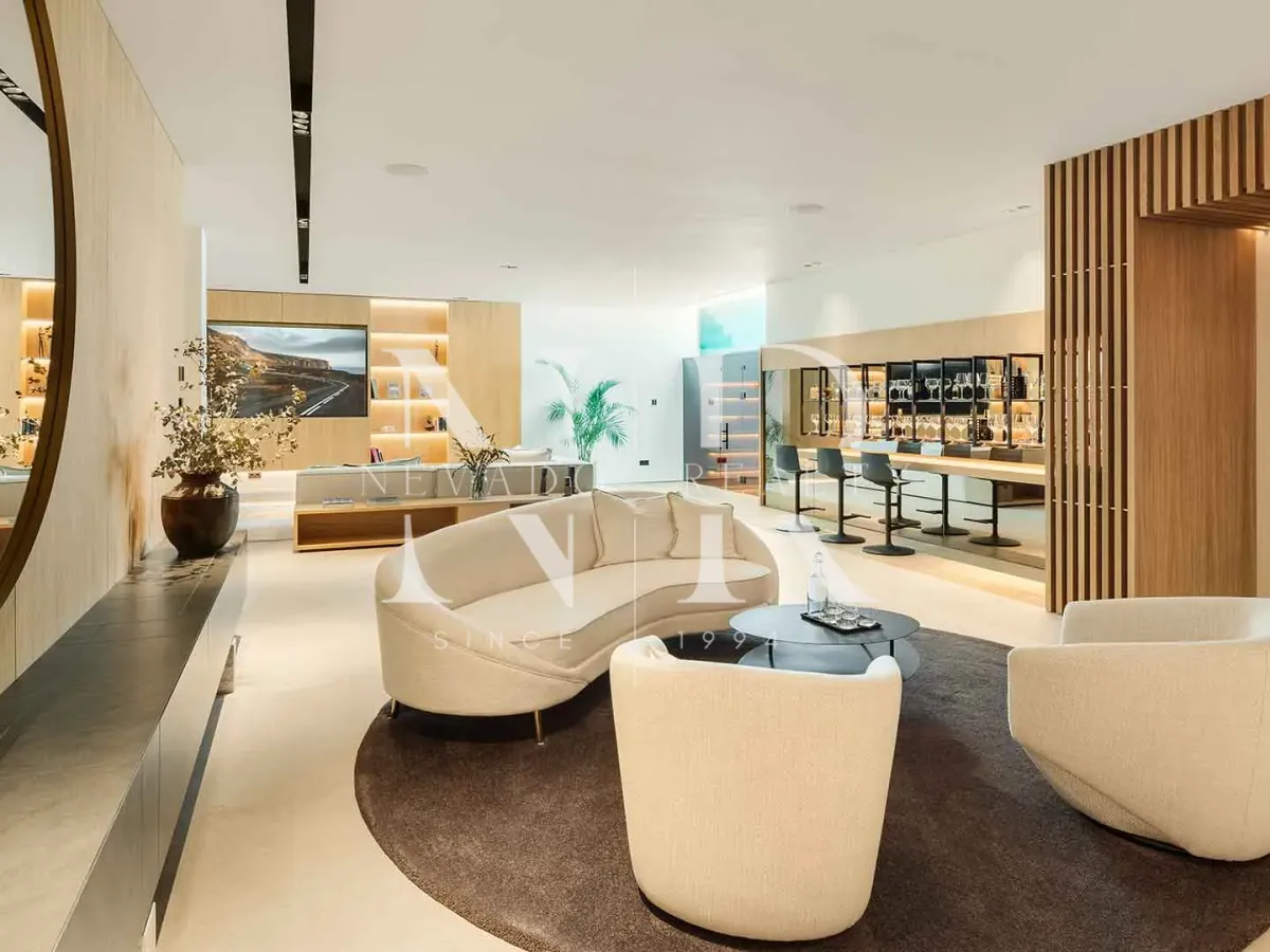 Unique design villa in Nueva Andalucia for sale