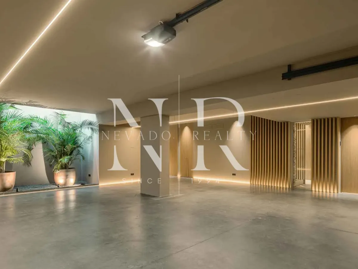 Unique design villa in Nueva Andalucia for sale