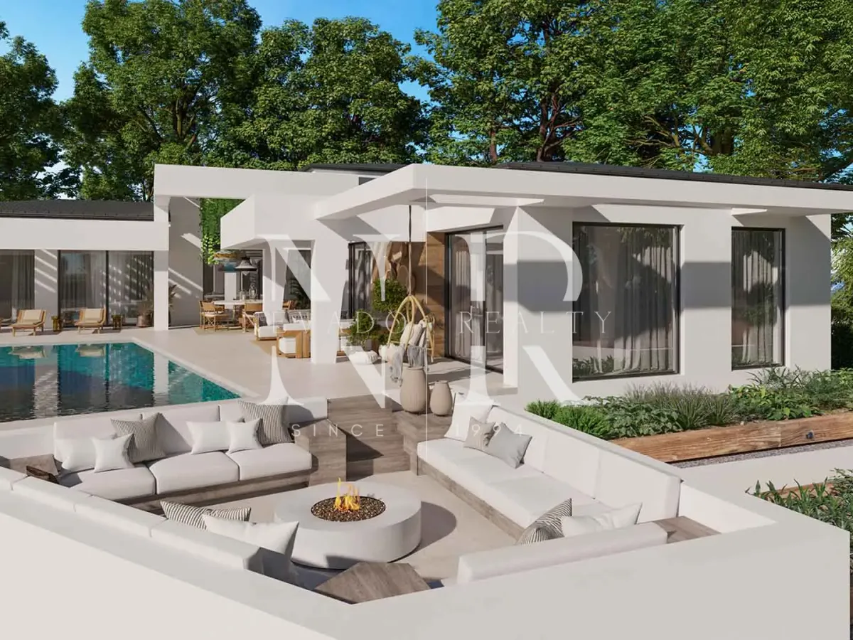 Single-storey villa under construction in Nueva Andalucía for sale