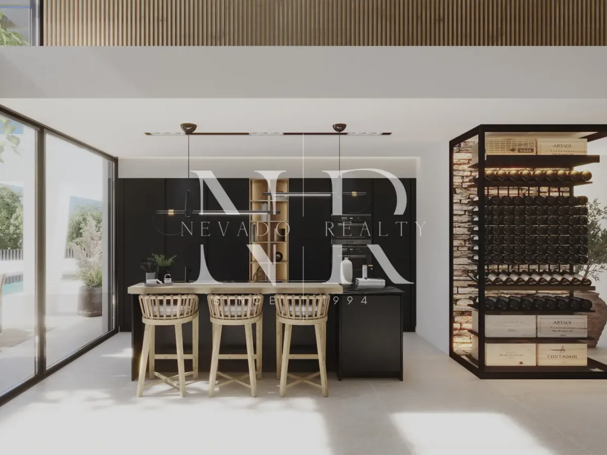 Single-storey villa under construction in Nueva Andalucía for sale