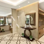 Frontline golf villa in Nueva Andalucia for sale 9