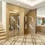 Frontline golf villa in Nueva Andalucia for sale 10