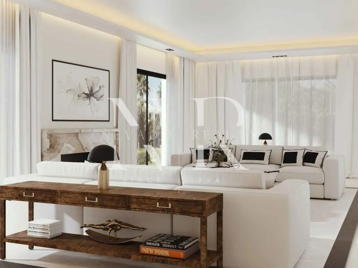 New build villa in Las Brisas for sale