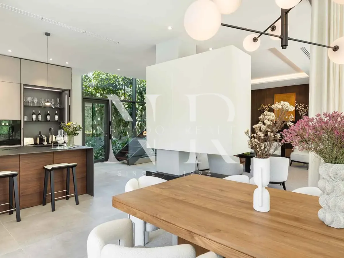 Villa in Nueva Andalucia close to the Golf Valley for sale