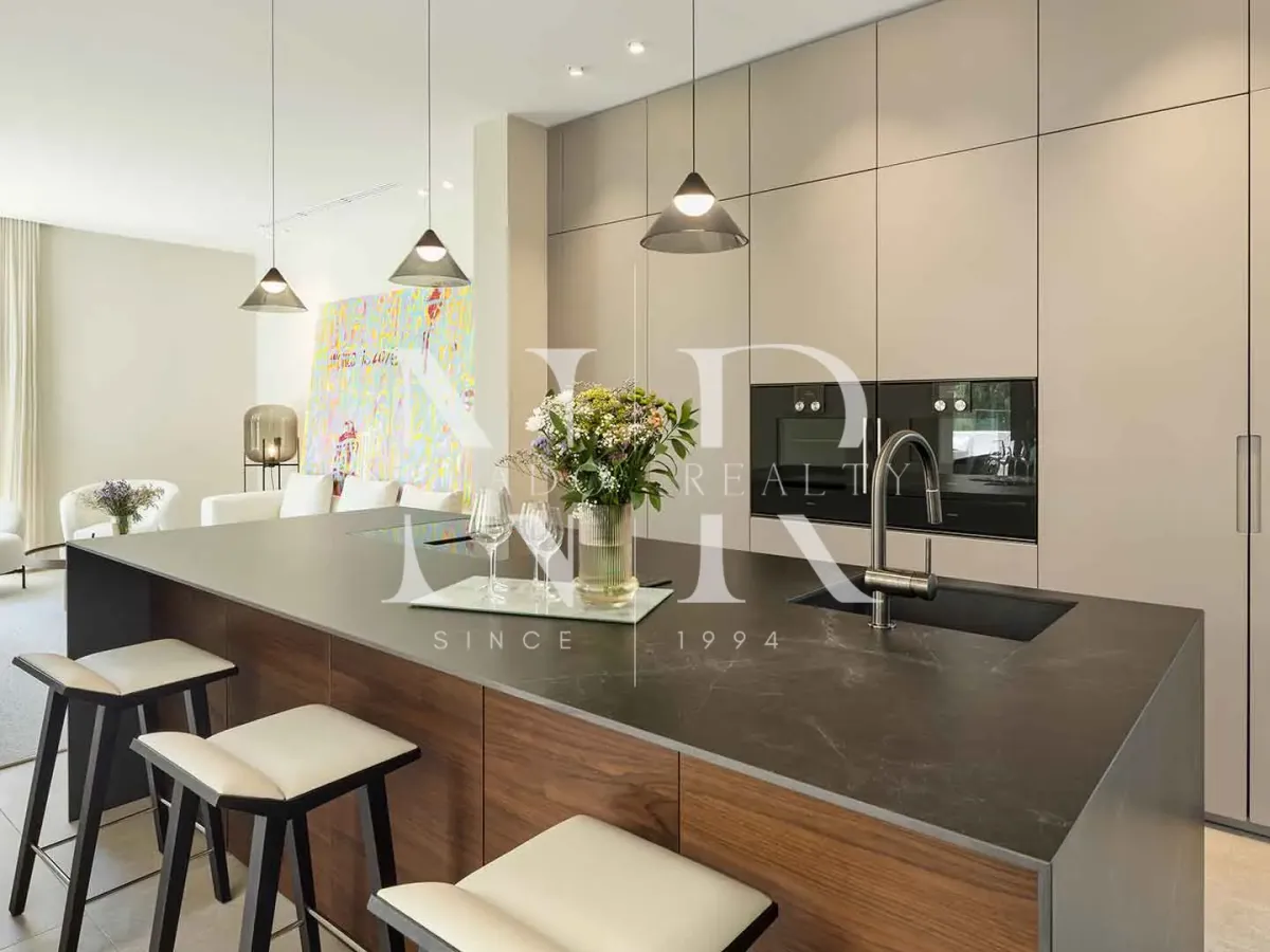 Villa in Nueva Andalucia close to the Golf Valley for sale