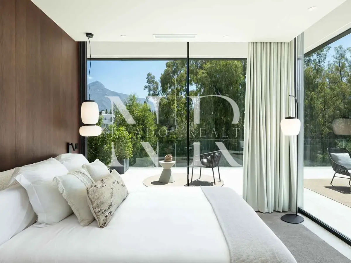 Villa in Nueva Andalucia close to the Golf Valley for sale