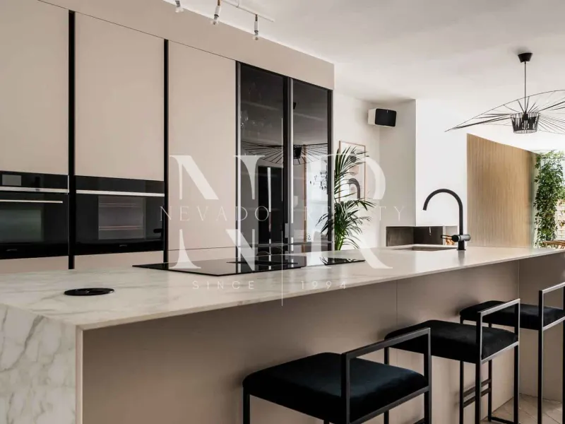 Apartment in Nueva Andalucia for sale