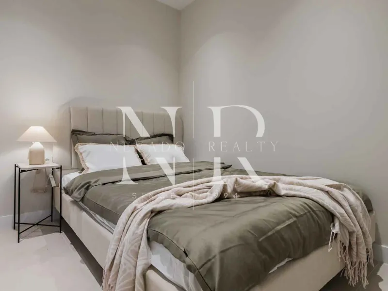 Completely renovated apartment in Los Almendros residential complex for sale