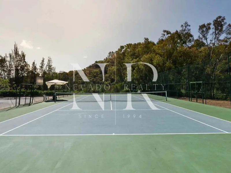 Completely renovated apartment in Los Almendros residential complex for sale