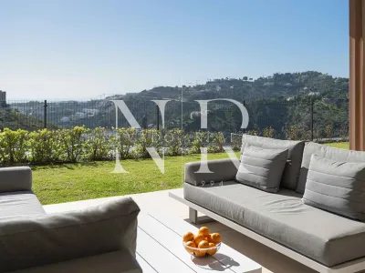 Apartment in the Real de la Quinta residential complex with panoramic sea views for sale