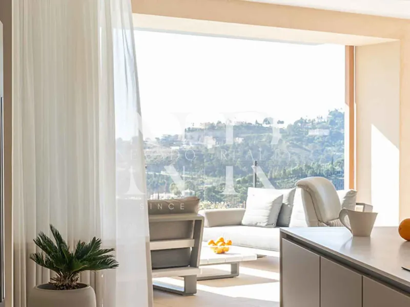 Apartment in the Real de la Quinta residential complex with panoramic sea views for sale