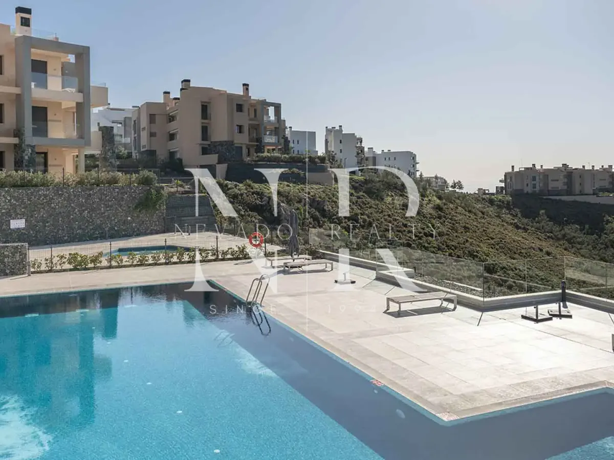 Apartment in the Real de la Quinta residential complex with panoramic sea views for sale