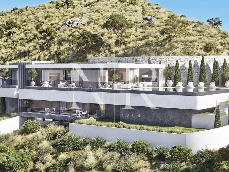 Villa under construction in El Real de la Quinta with panoramic sea views for sale