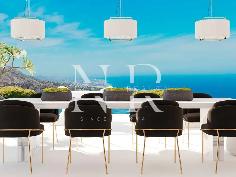 Villa under construction in El Real de la Quinta with panoramic sea views for sale