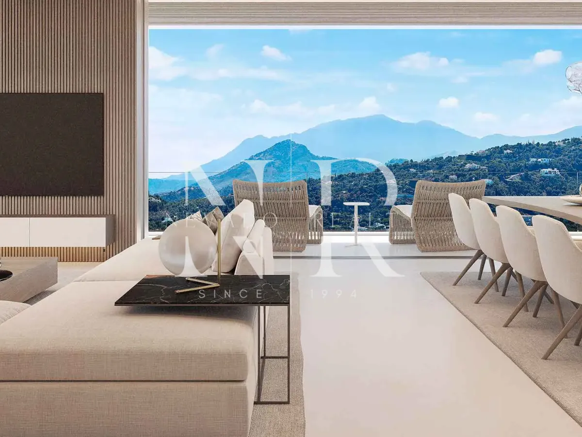 Villa under construction in El Real de la Quinta with panoramic sea views for sale