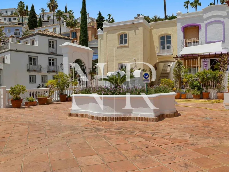 Semi-detached house in La Perla de la Heredia residential area for sale