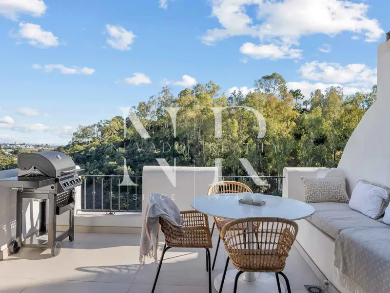 Completely renovated apartment in Las Terrazas residential complex for sale