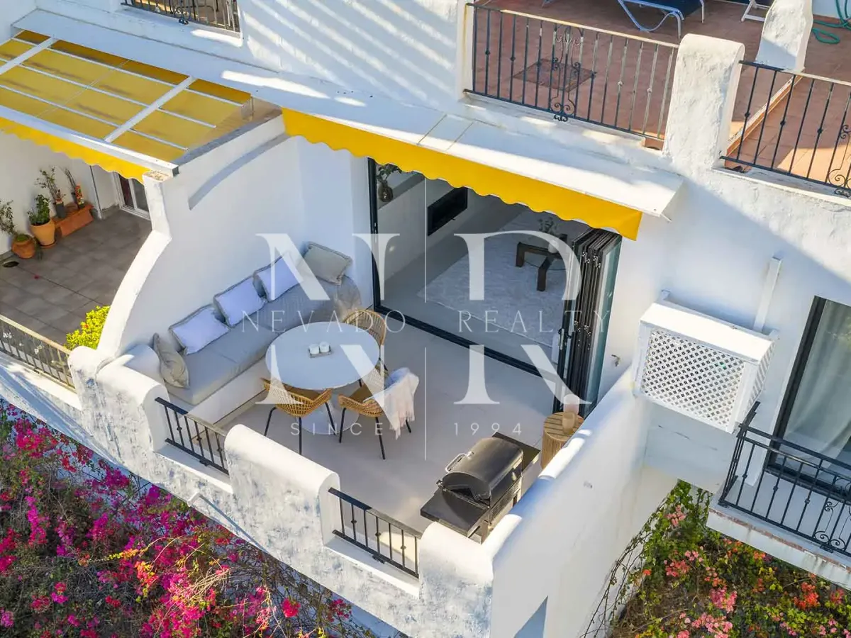 Completely renovated apartment in Las Terrazas residential complex for sale