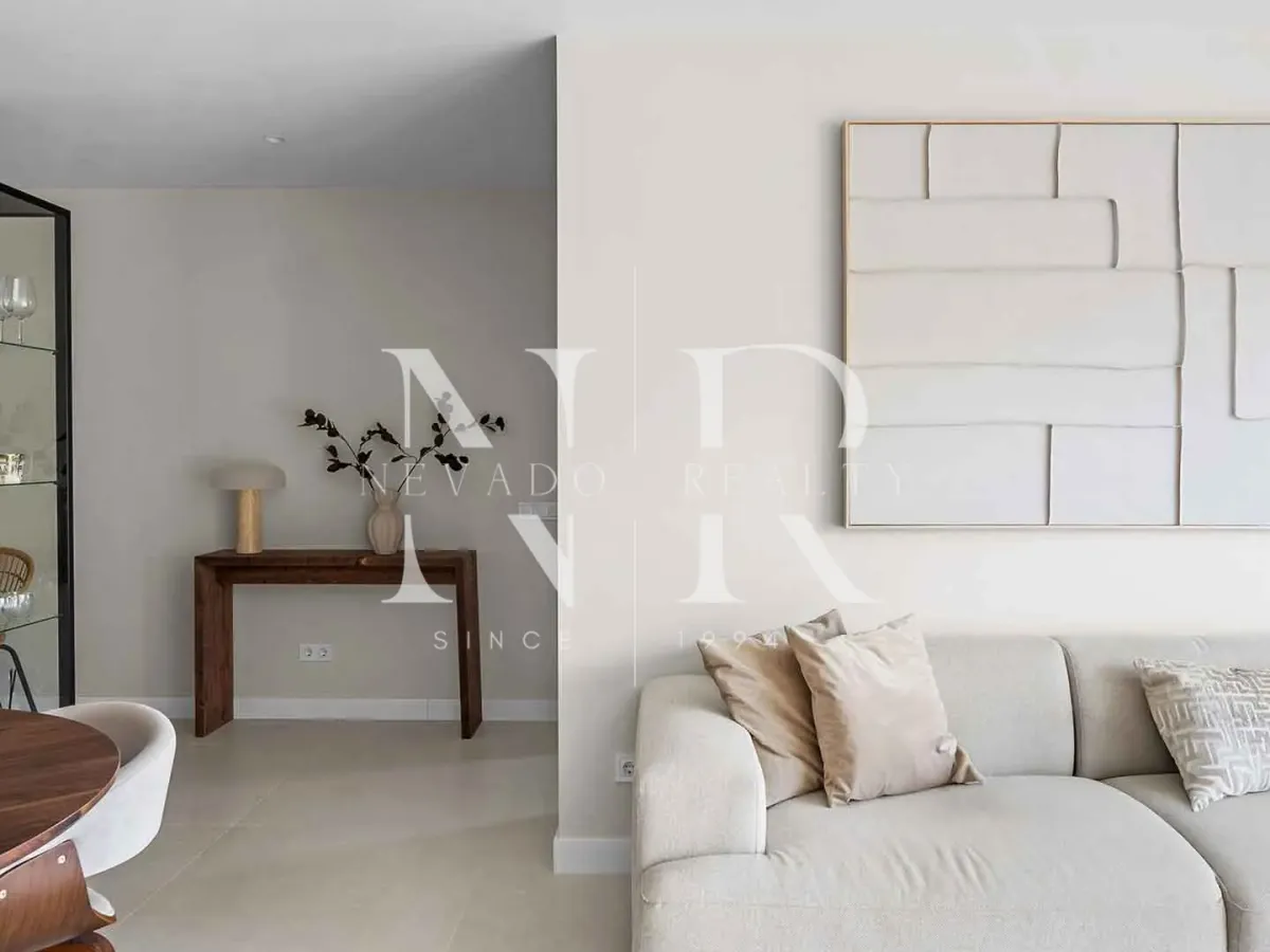 Completely renovated apartment in Las Terrazas residential complex for sale