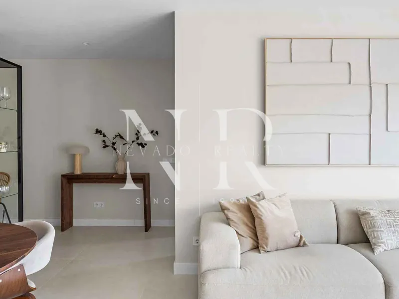 Completely renovated apartment in Las Terrazas residential complex for sale