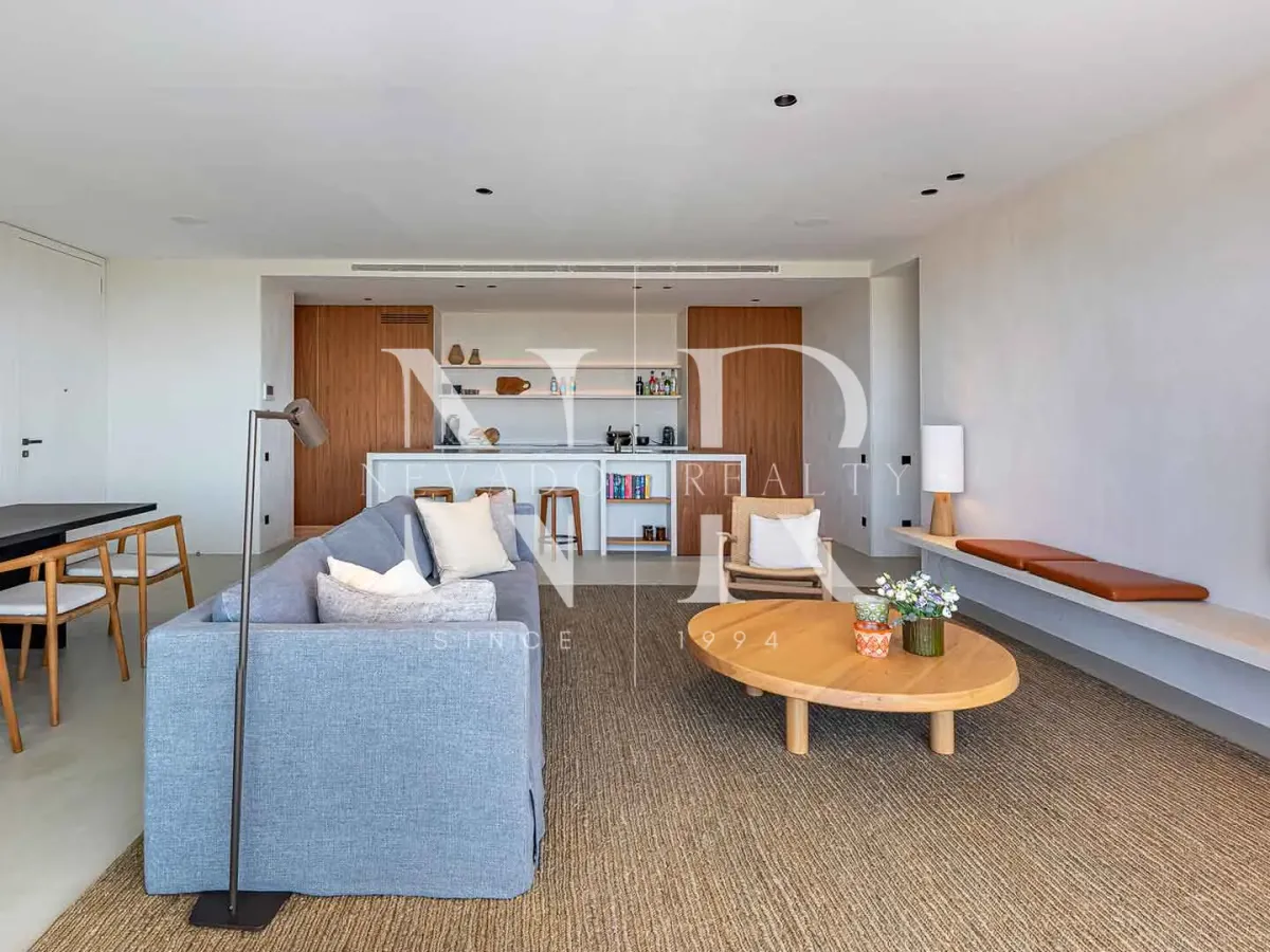 Apartment in Byu Hills development with panoramic sea views for sale