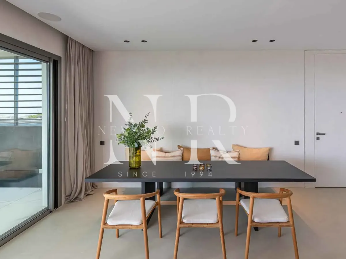 Apartment in Byu Hills development with panoramic sea views for sale